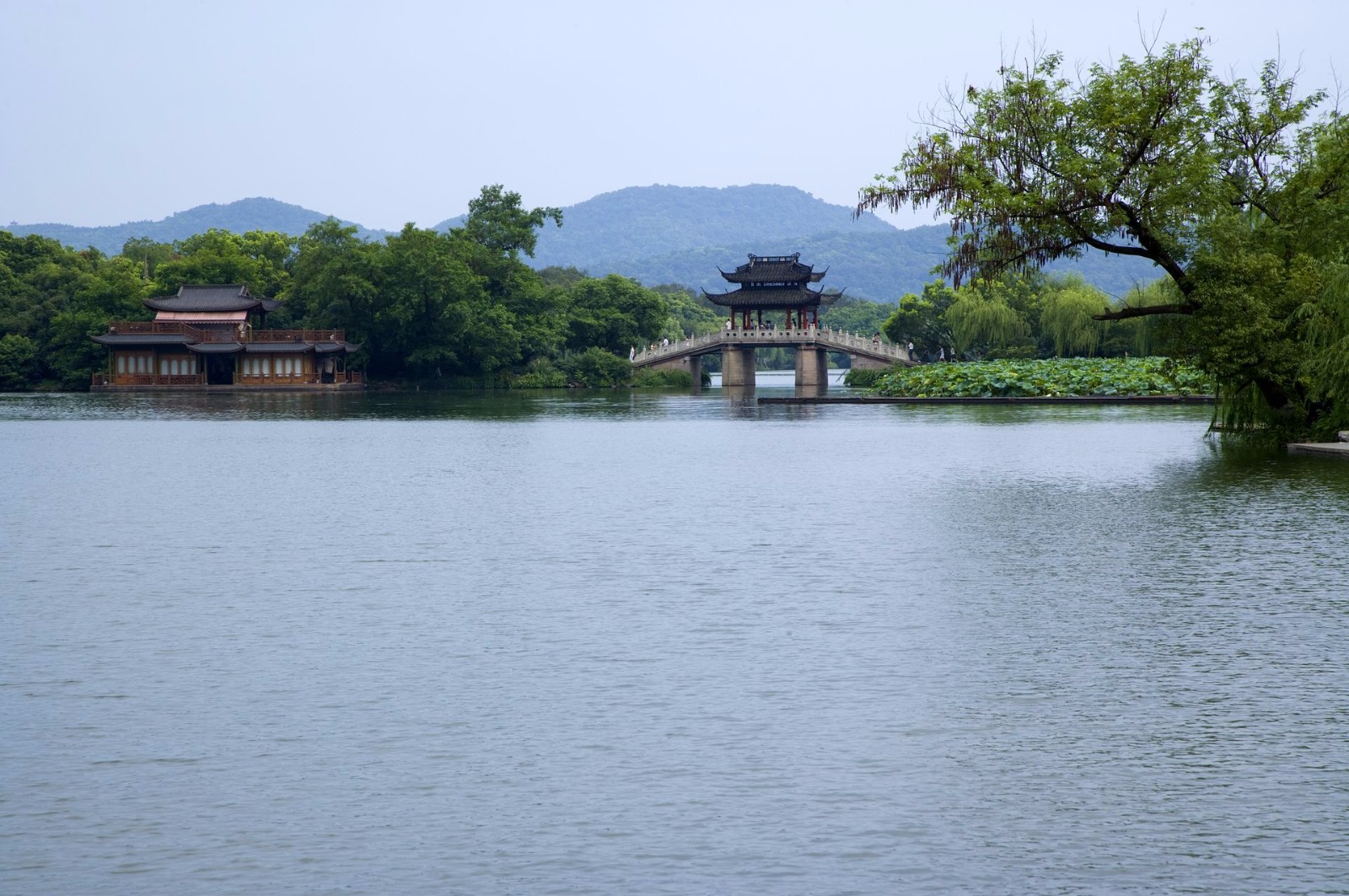 西湖离灵隐寺一日游,上海到灵隐寺一日游