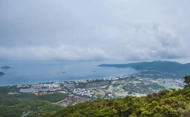 加井岛户外一日游（三亚石梅湾加井岛一日游是怎样的呢可以潜水吗）