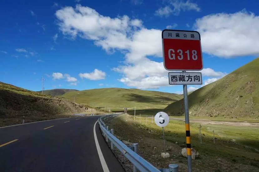 豪车自驾川藏线,豪车自驾川藏线穷游女学生硬要搭车说干什么都可以