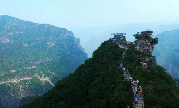 天脊山旅游攻略,天脊山景区一日游求大神告知景区内有哪些景点