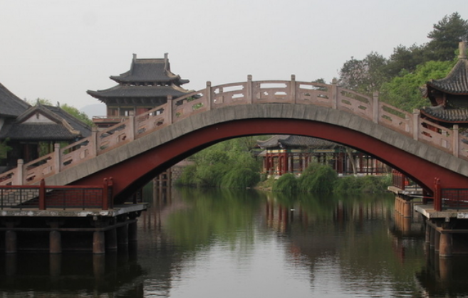 横店自驾游购票,明天去横店旅游门票怎么买划算