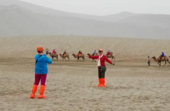 老人在乘坐夕阳红旅游专列都需要注意些什么（老人旅游专列价格）