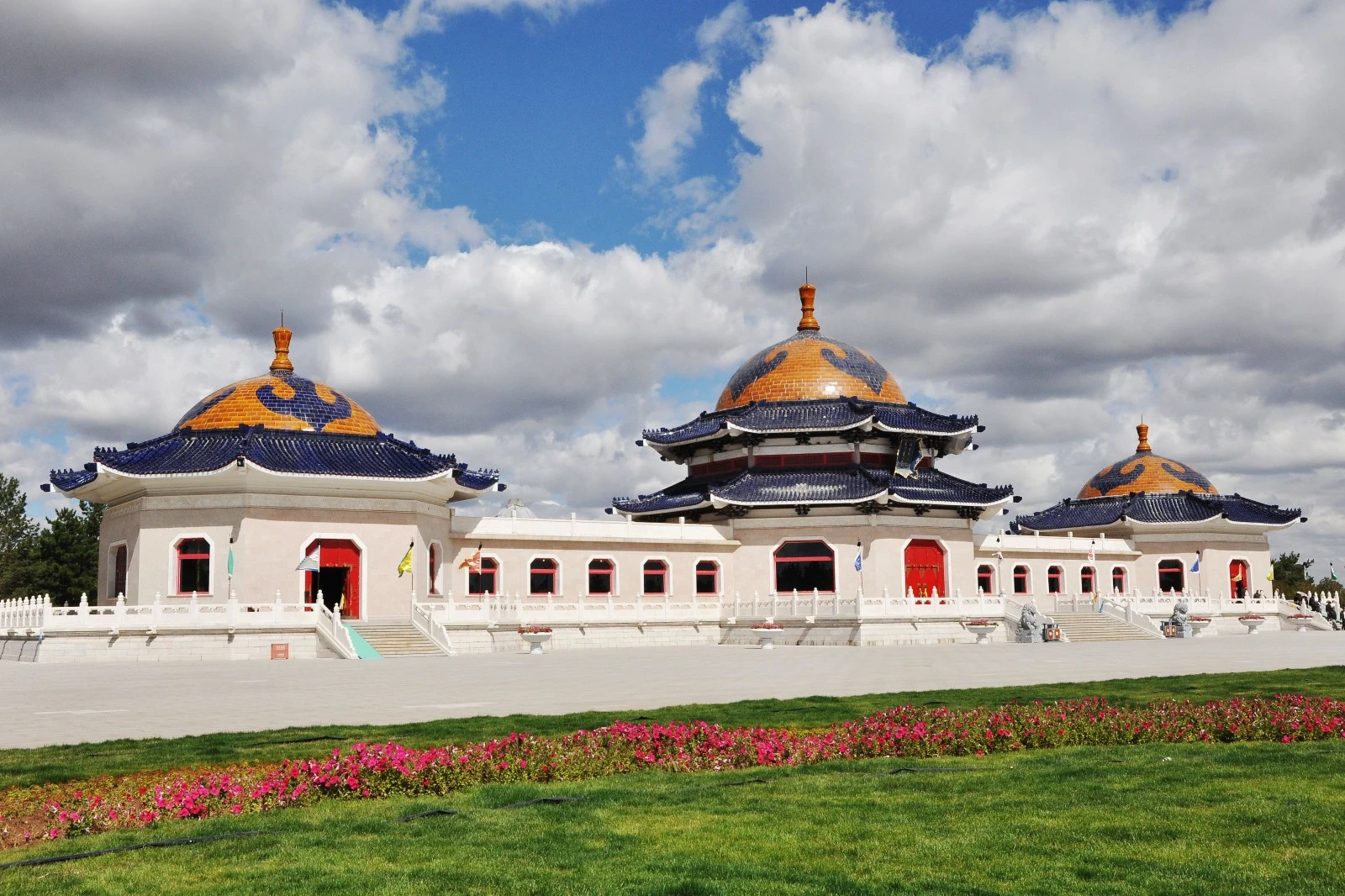 内蒙古十大必去的景点有哪些（内蒙著名旅游景点）