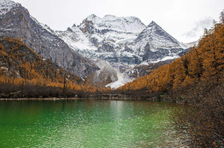 稻城旅游景点,稻城亚丁周边有哪些好玩的旅游景点