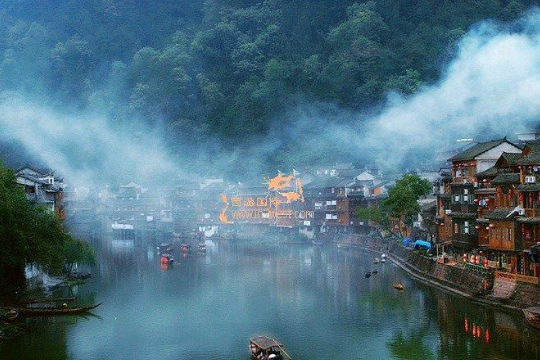 湖南湘西旅游景点,湘西有什么好玩景点湘西旅游景点介绍