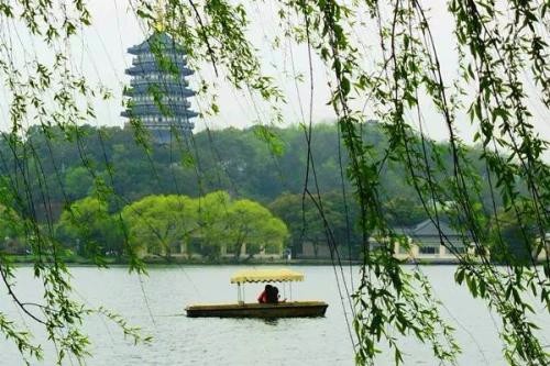 有名的旅游景点,中国比较出名的旅游景点有那些地方