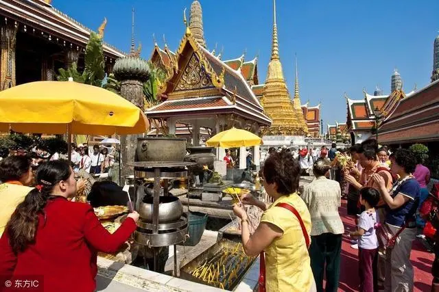 出国旅行有什么不错的适合老年人的旅行团吗（适合老人的旅游团境外）