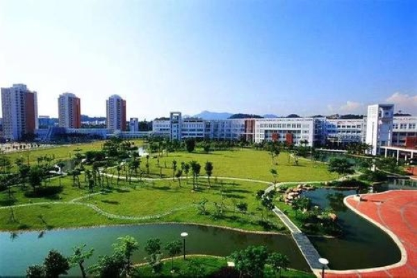 大学城有什么好玩的地方,重庆大学城周围有什么好玩的地方