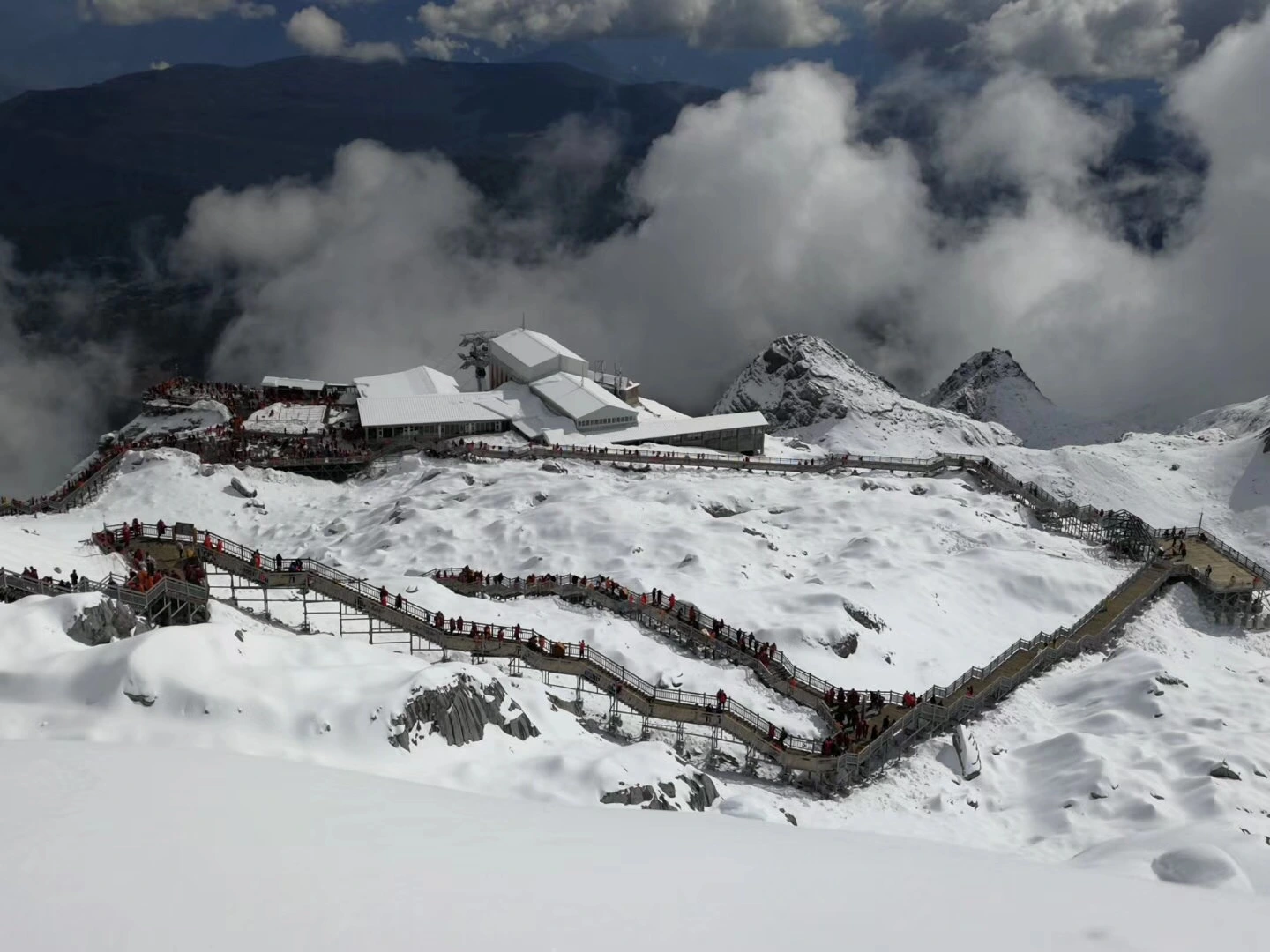 丽江旅游一星期需要多少钱（丽江旅游一星期要多少钱）