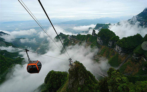 张家界旅游多少钱,去张家界旅游大概花费多少钱