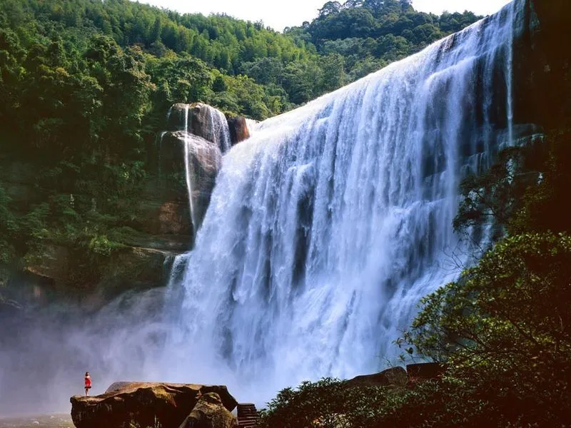 贵阳7月旅游攻略,打算7月去贵阳旅游携老带小不知道黄果树旅游累不累啊