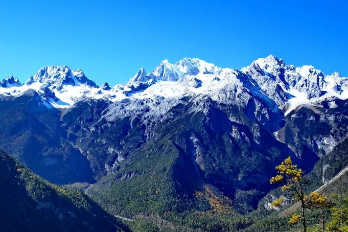 自驾游玉龙雪山攻略,自驾去玉龙雪山游览线路怎么走合理