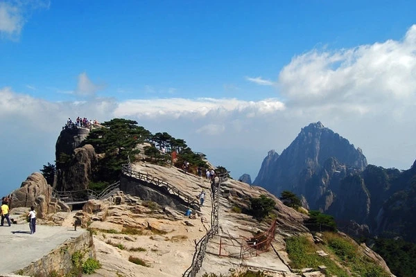 去黄山旅游要多少钱,到黄山旅游一次大概要多少钱