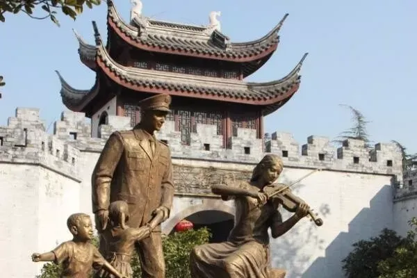 中国旅游景点排名前十名（新和旅游景点）