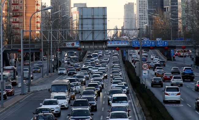 描写旅游景点拥堵的诗（旅游景点拥堵）