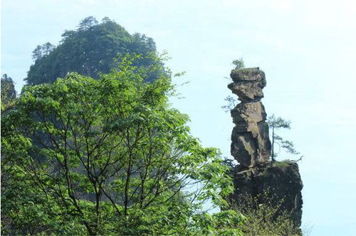 张家界旅游多少钱,去张家界旅游大概花费多少钱