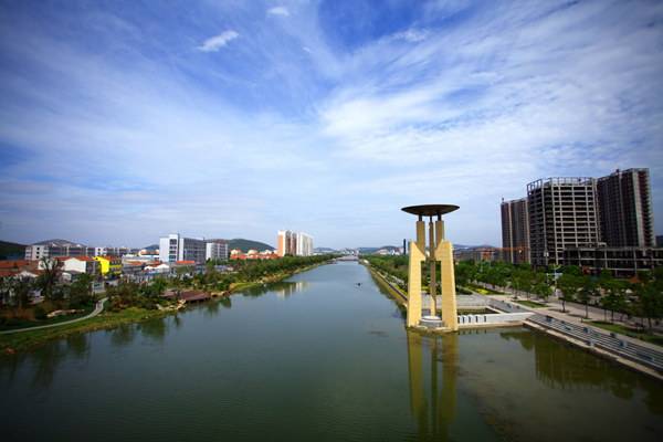 徐州附近旅游景点（徐州周边城市有什么好的旅游的地方）