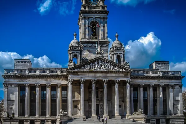 英国旅游住宿价格,去英国旅游一天食宿要花多少钱