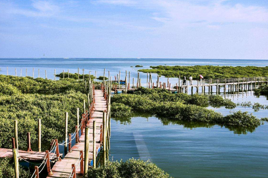 北海周边旅游景点大全,北海公园附近旅游景点