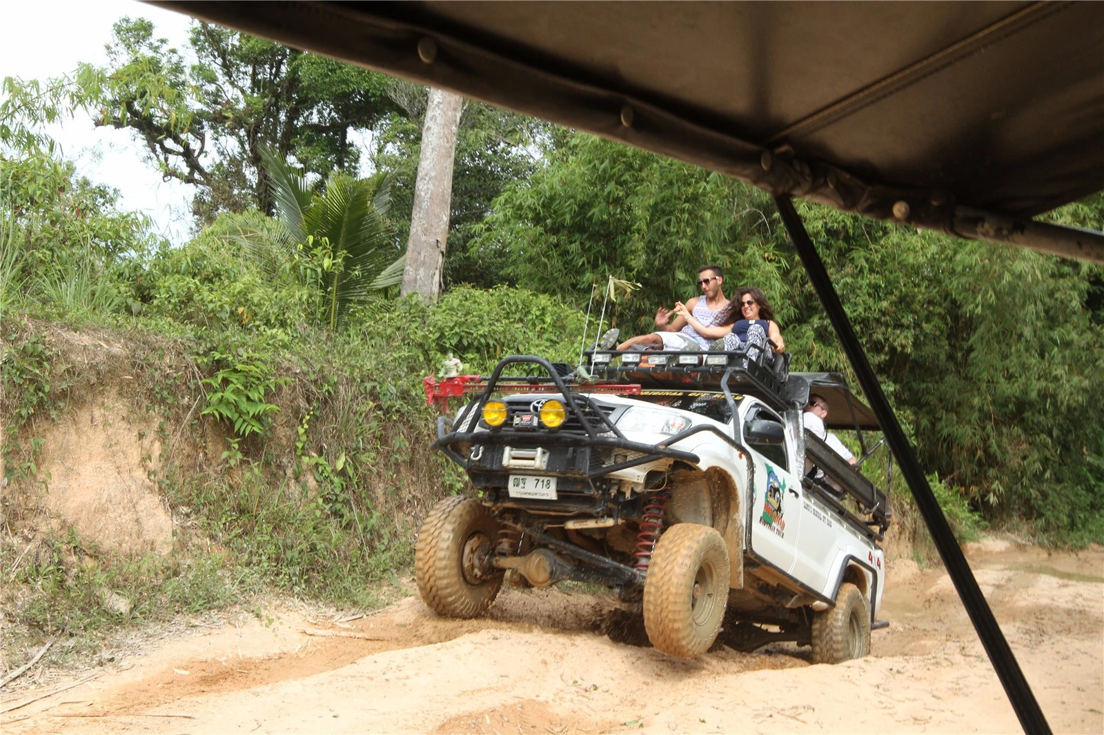 苏梅岛越野车一日游,苏梅岛越野车环岛4x4安全吗