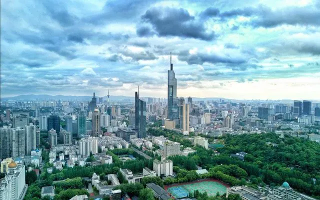 江苏将建设的一条高铁线投资多少呢何时开建呢（江苏高铁）
