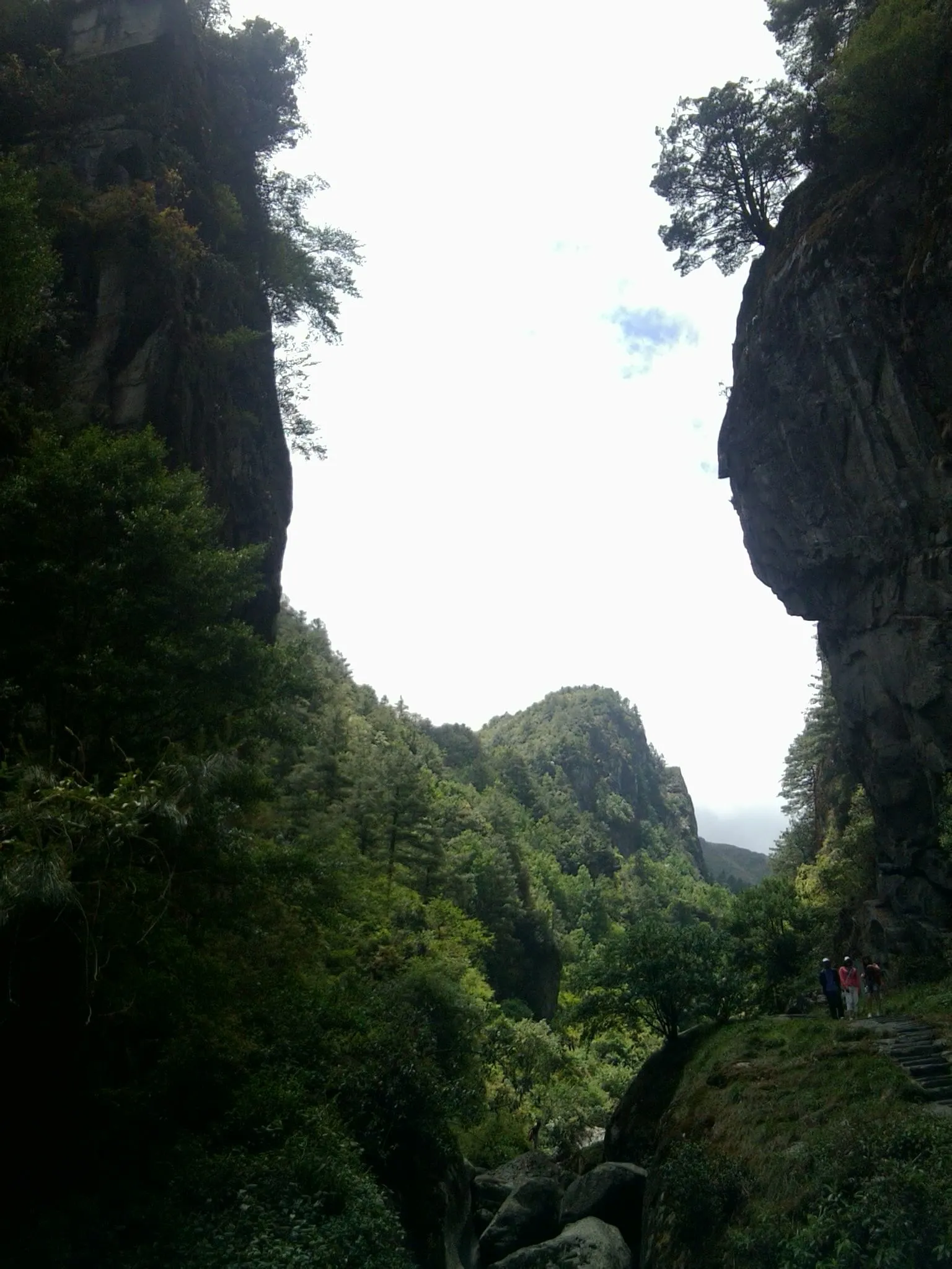 大理苍山的感通索道往返票价是（苍山感通索道二日游套票）