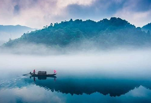 湖南附近的旅游景点,湖南周边旅游景点有哪些值得推荐