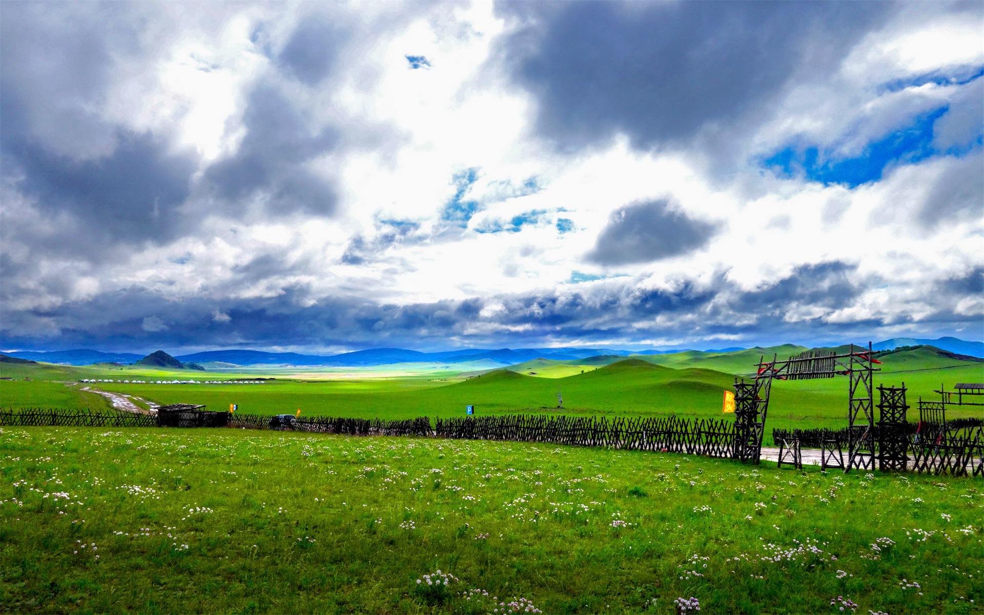 乌兰布统旅游景区,乌兰布统旅游攻略乌兰布统好玩吗