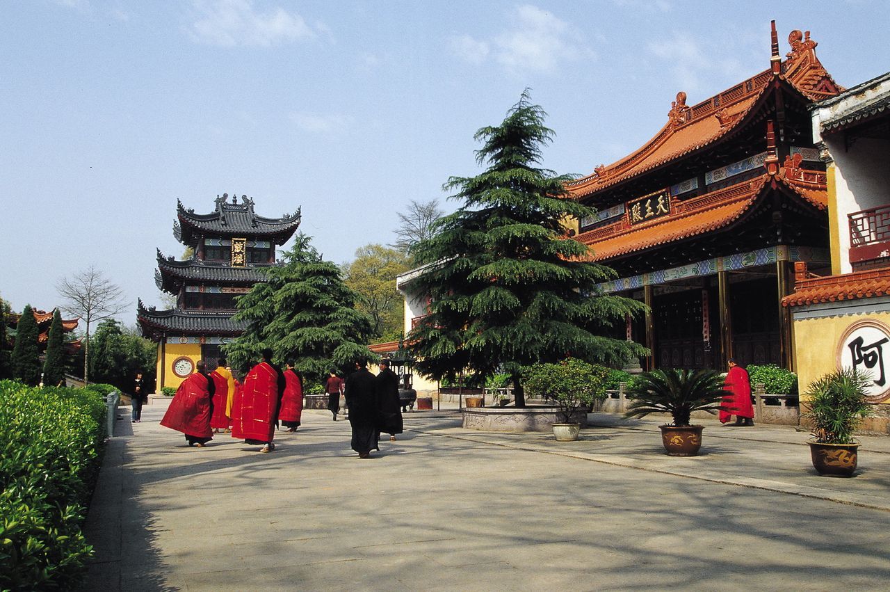 有没有什么地方离浙江慈溪近点的旅游景点最好有古镇一天之内能回来的（离慈溪近点的旅游景点）