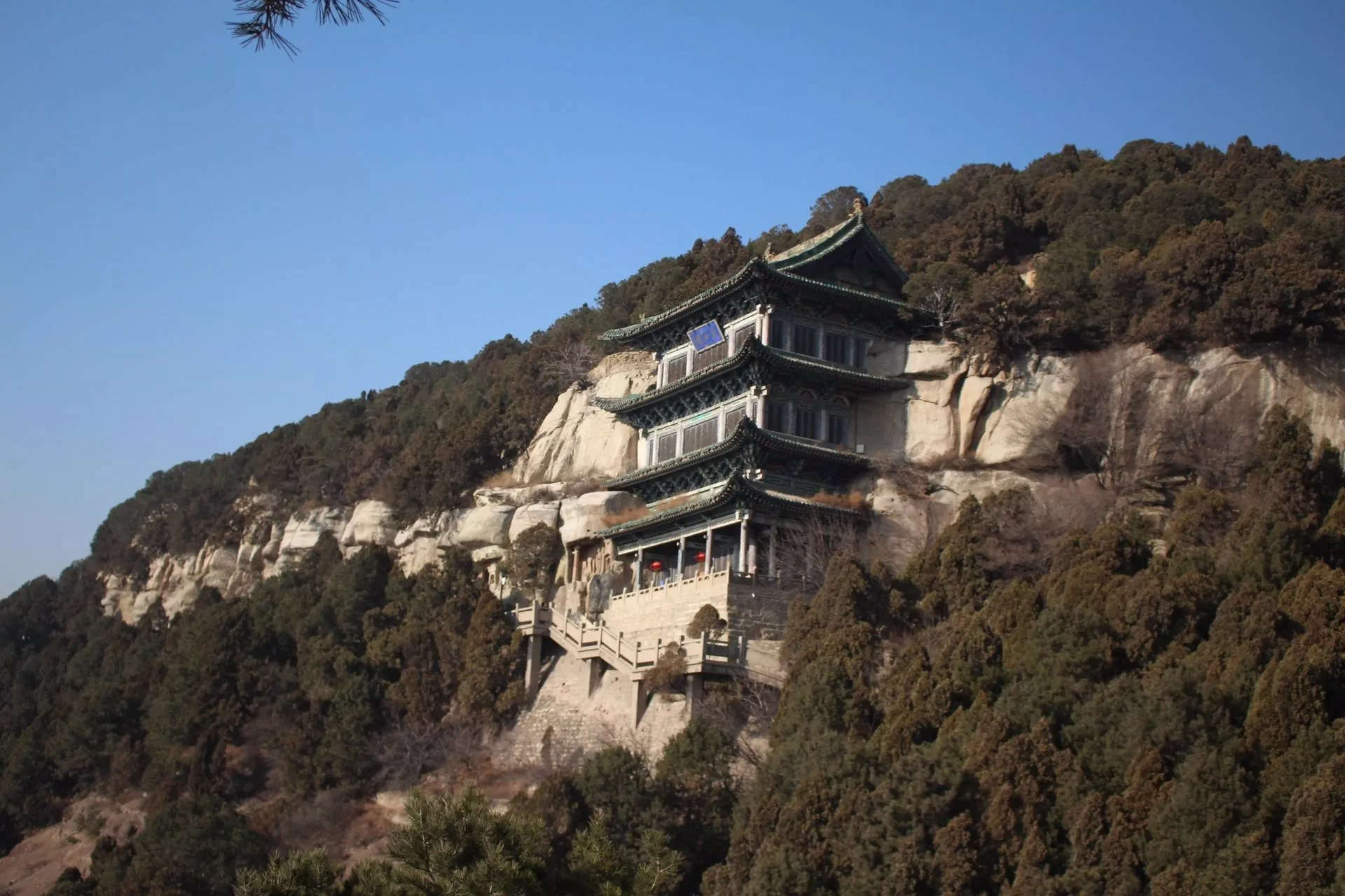 龙山旅游景点,龙山旅游景点哪里好玩