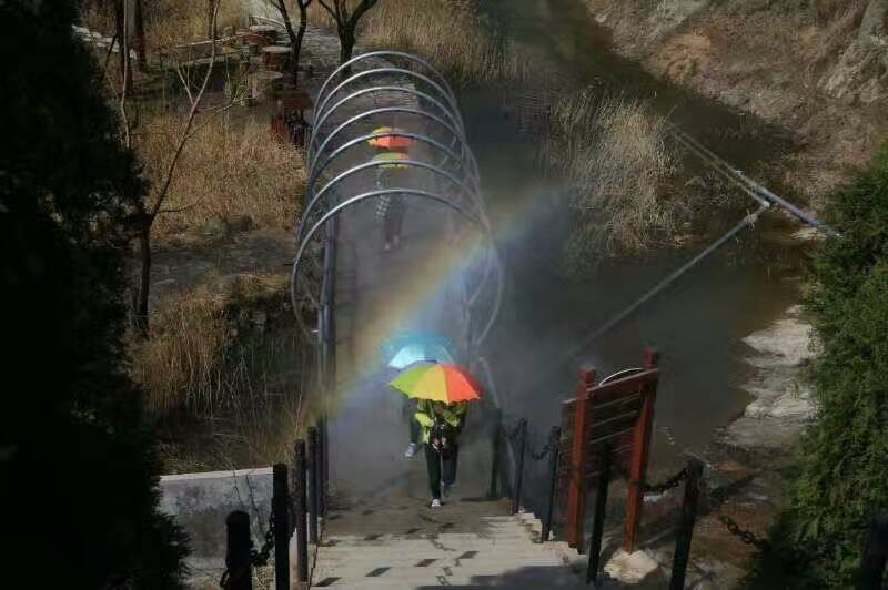 想去秦岭彩虹谷玩周边有住宿的地方没（秦岭彩虹谷一日游）