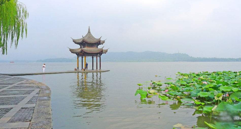 西湖一日游雷峰塔,西湖一日游线路有哪些建议