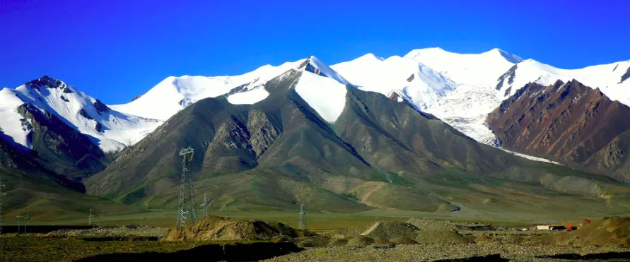 西边旅游景点,西部最著名的旅游景点有那些