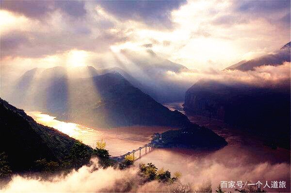 重庆到天坑一日游价格（去重庆武隆天坑地缝一日游大概多少钱）