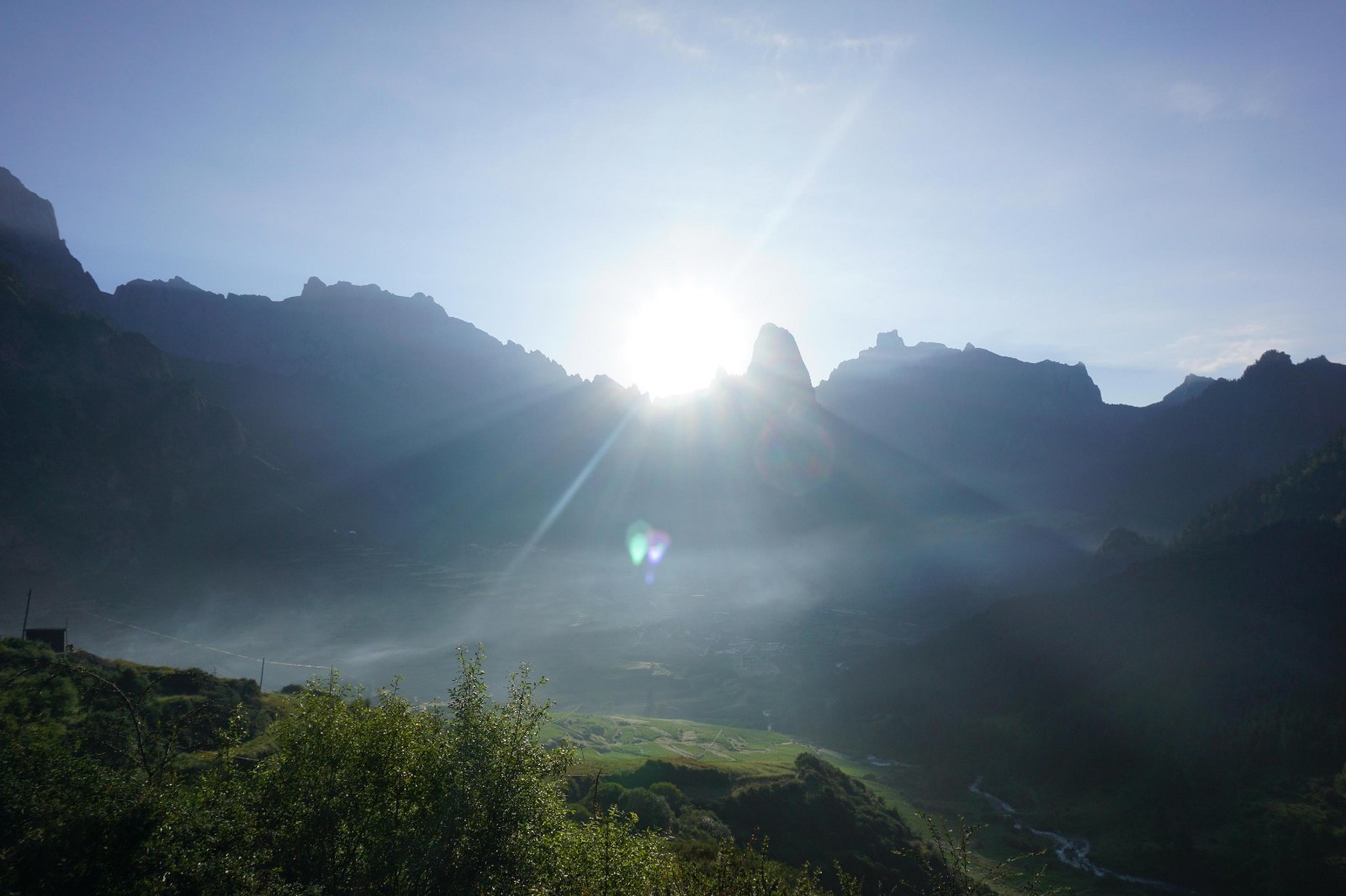 兰州附近旅游景点（兰州附近的旅游景点）