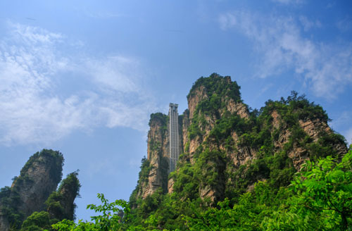 张家界五日游价格多少（张家界五日游价格跟团）