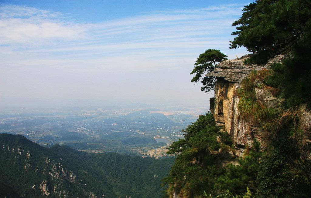 庐山开车自驾游攻略,庐山可以直接开车上去吗（自驾）